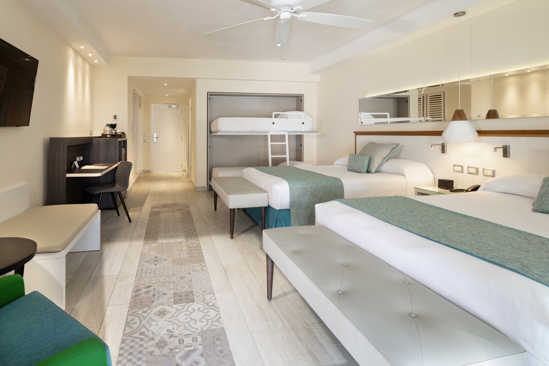 Privileged Family Deluxe